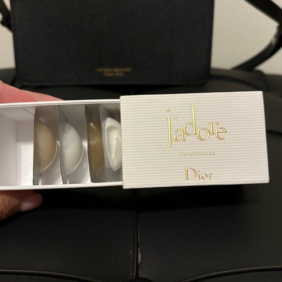 Dior J'adore Les Adorables Set - Picture 1 of 4